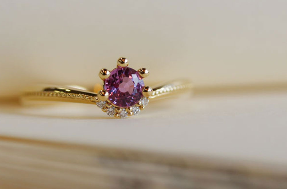 ピンクサファイアの婚約指輪(お客様オーダーメイド)